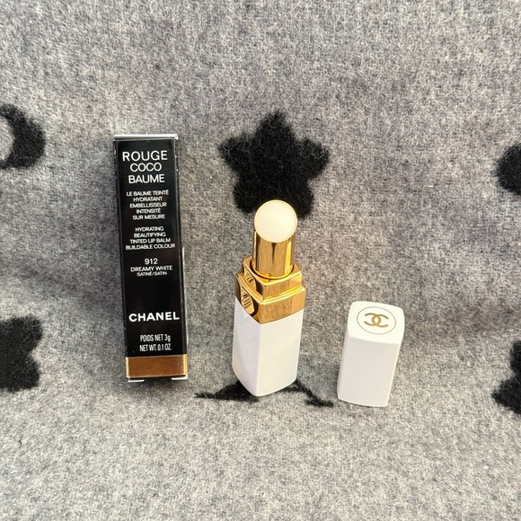 CHANEL Other - NEW!CHANEL Rouge Coco Baume 912
